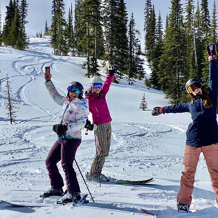 Morrisey Chalet At Sun Peaks Esterno foto