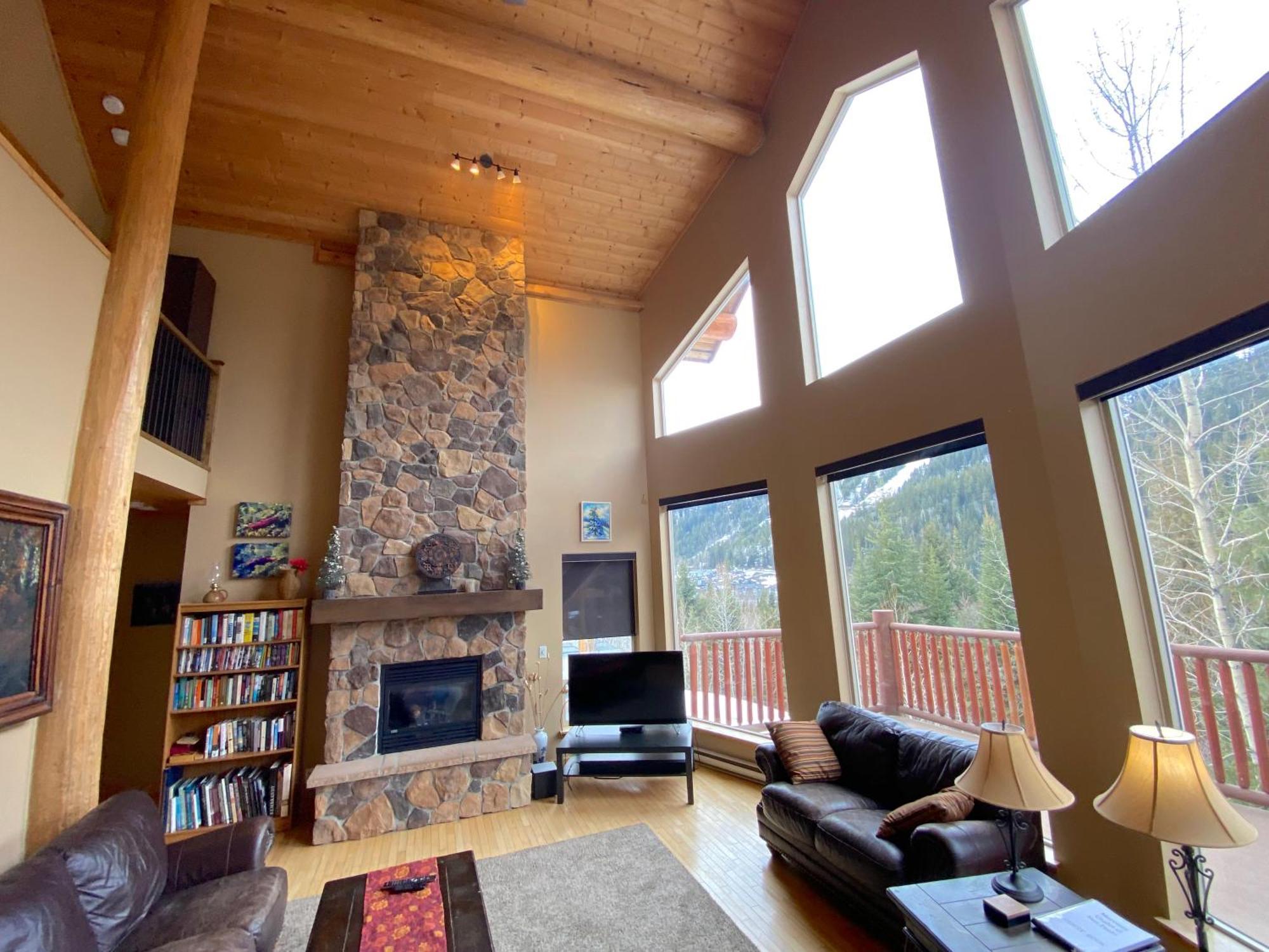 Morrisey Chalet At Sun Peaks Esterno foto
