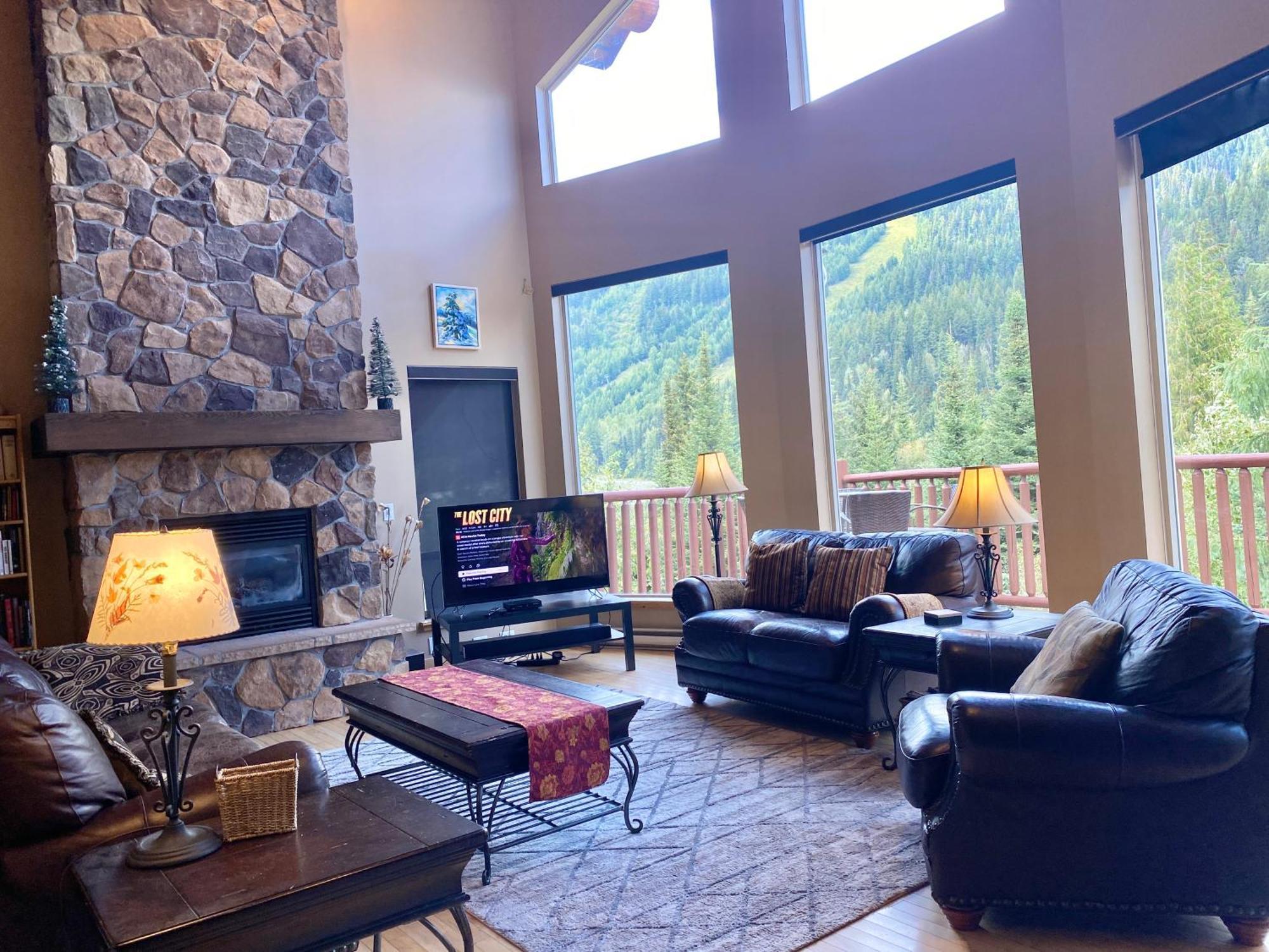 Morrisey Chalet At Sun Peaks Esterno foto